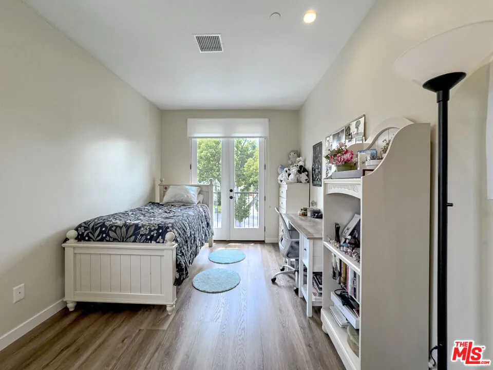 93 N Sierra Bonita Avenue 2, Pasadena, California 91106 home-pic-17